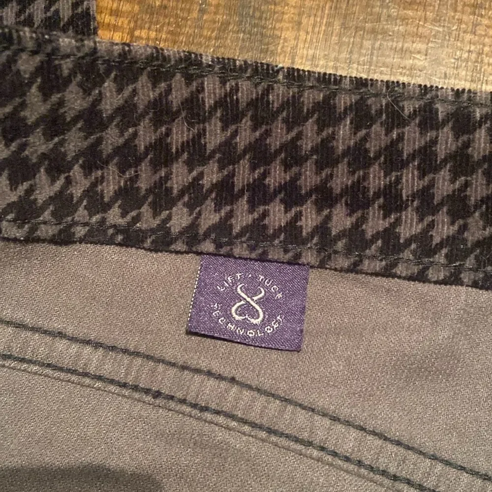 NYDJ Corduroy houndstooth Skinny Pants
Women's 2 Gray Lift Tuck technology - Picture 4 of 7